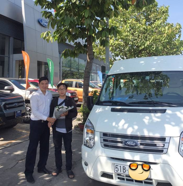 Ford Transit Medium SVP trao đến khách hàng 2