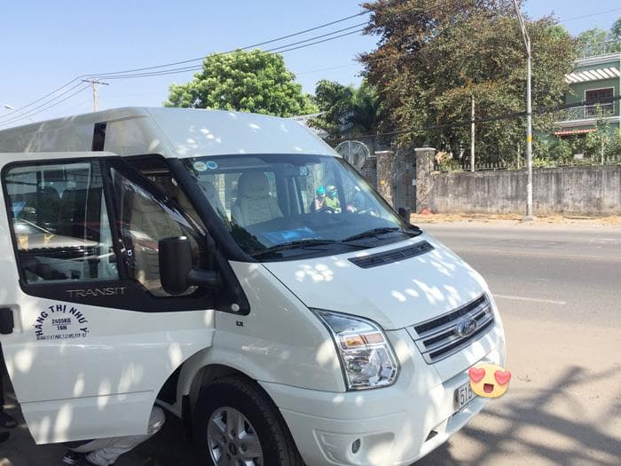 Ford Transit Medium SVP trao đến khách hàng 3
