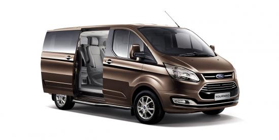 Ford Tourneo ngoại thất - Phần cửa xe
