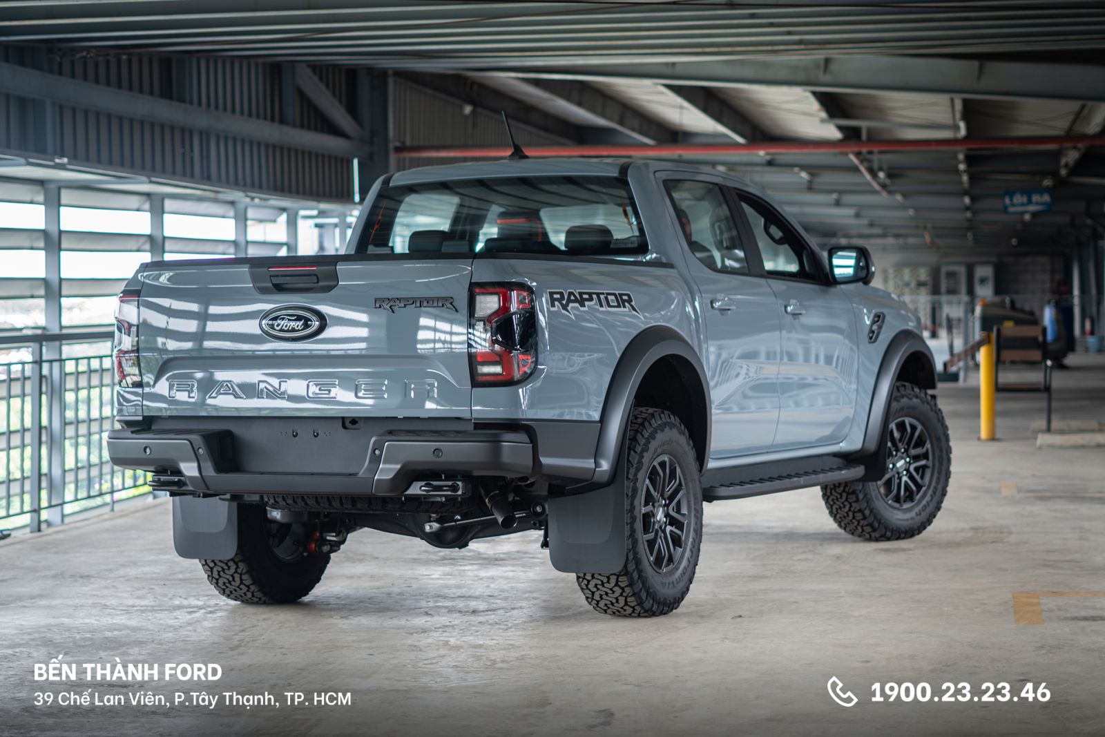 Bên hông xe Ford Ranger Raptor thế hệ mới 