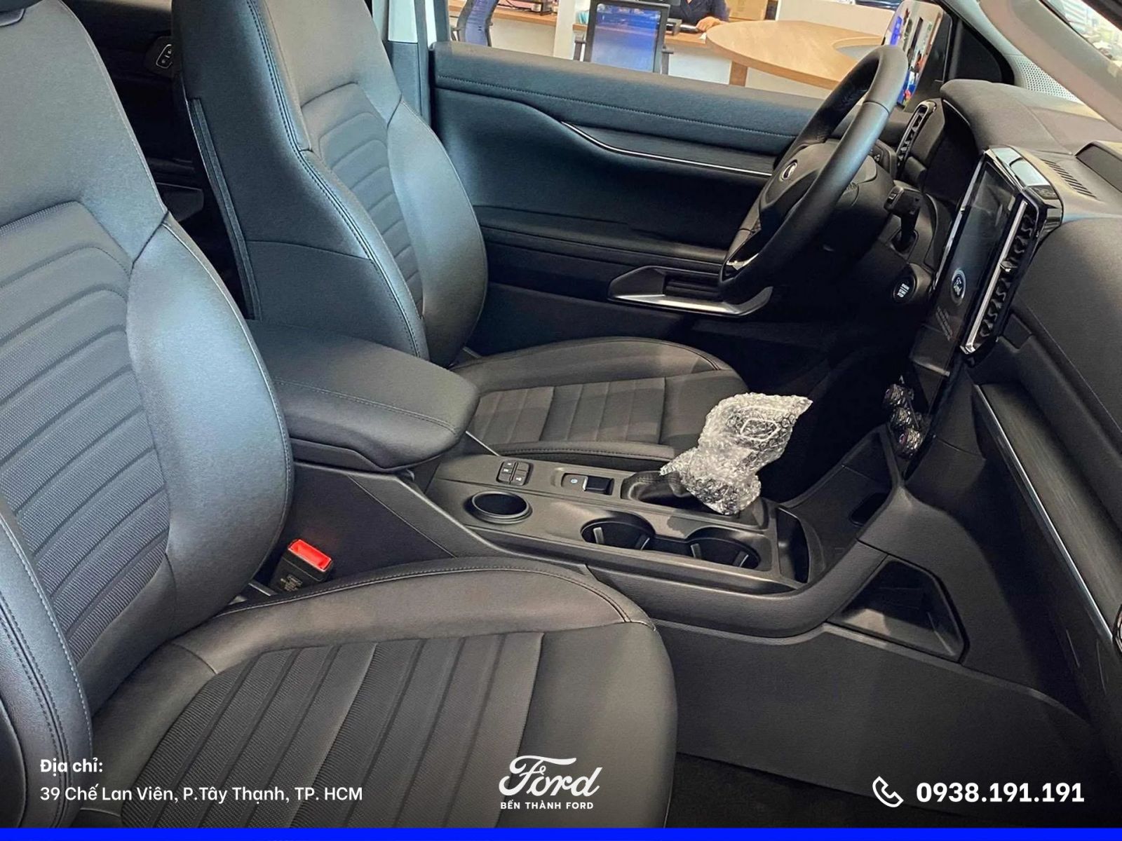 Ford Everest Sport SE ghế lái 