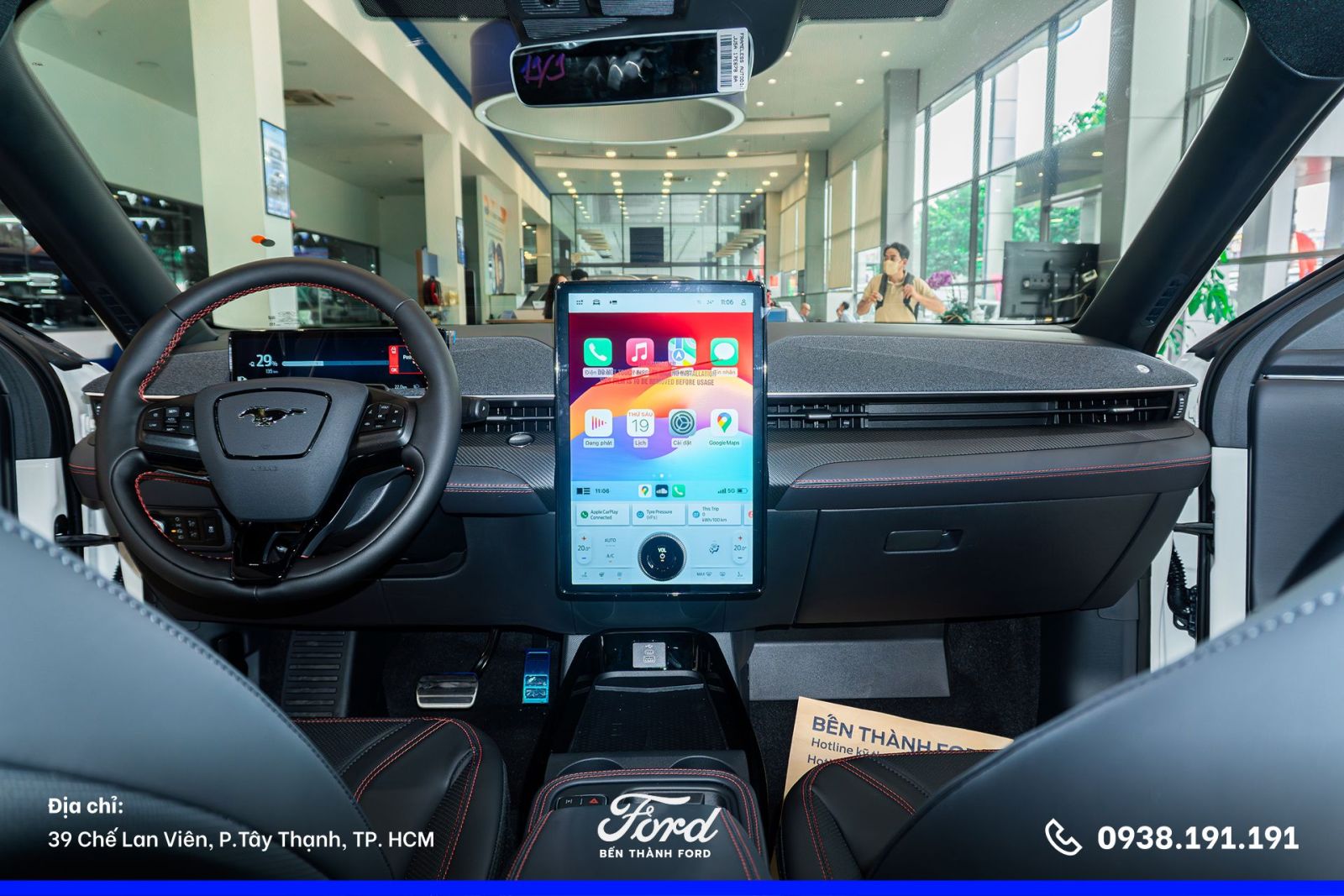 Ford ev mustang mach e premium awd khoang trước