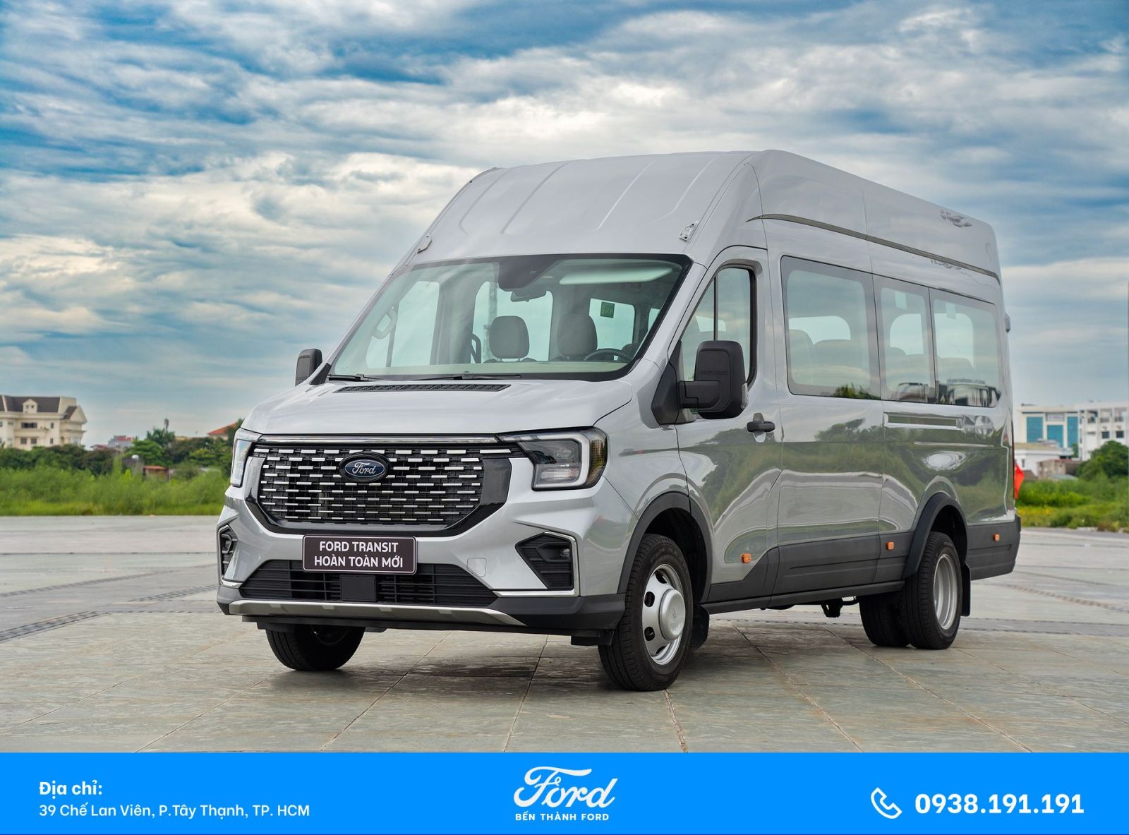 Xe thương mại 18 chỗ Ford Transit Premium+ 2026